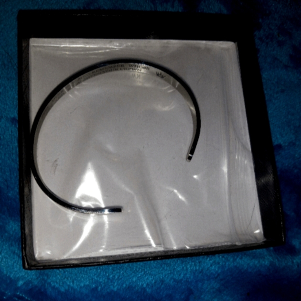 Oh what a Special Idea for Christmas or a Birthday Gift..Silver Bracelet..Boxed